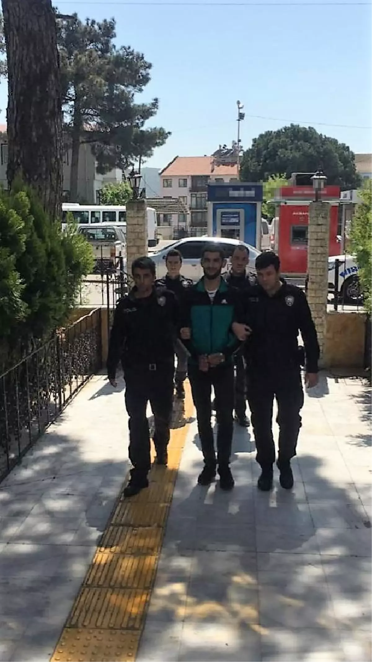 Hakkında 18 yıl 9 ay hapis cezası bulunan firari yakalandı