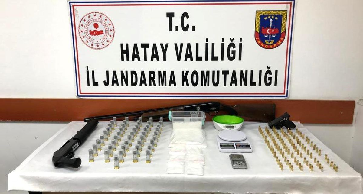 Hatay\'da uyuşturucu operasyonunda 2 kişi tutuklandı