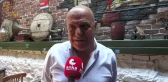 İzmir'den 'Müzik Yasağı' Tepkisi: 'Bir Saatlik Artış Yetersiz, Ruhsattaki Kapanış Saatine Kadar Müzik Devam Etmeli'