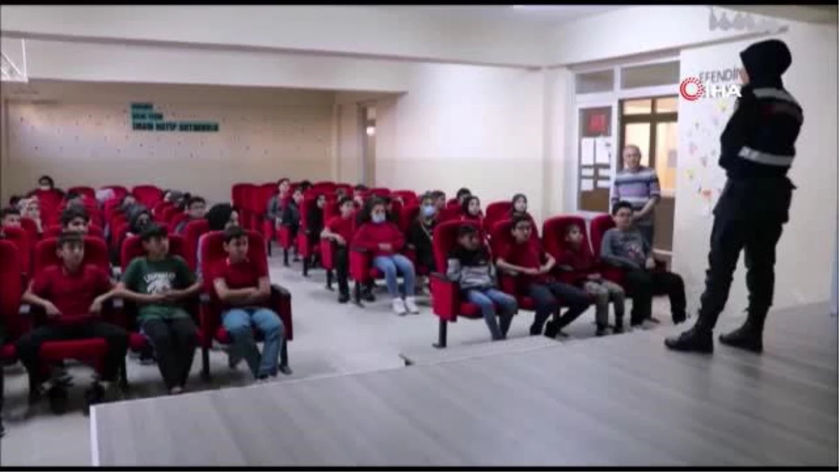 Kırklareli\'nde "Kariyer Olarak Jandarma" öğrencilere anlatıldı
