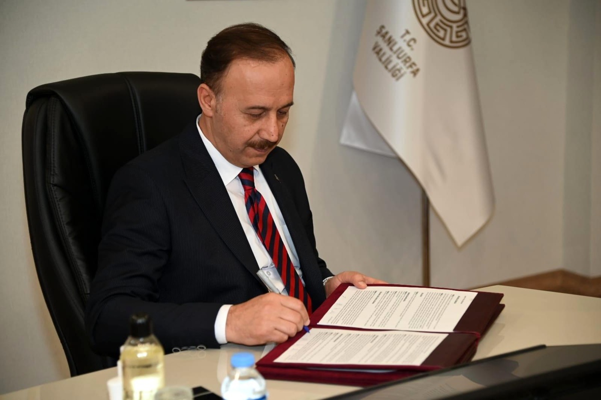 Şanlıurfa\'nın yeni Valisi Salih Ayhan oldu
