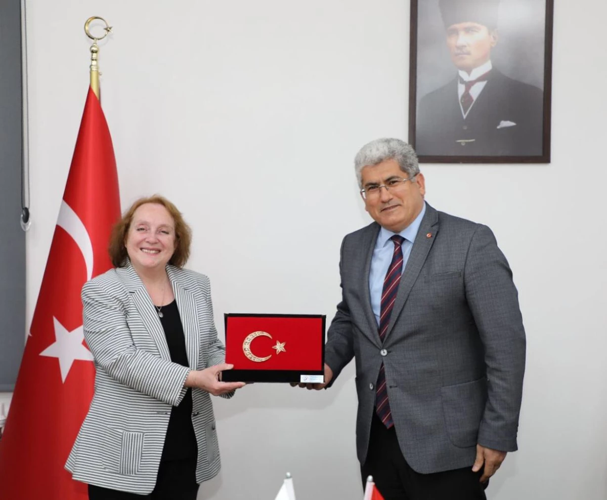 Trabzon Üniversitesi ile Batum Sanat Eğitimi Devlet Üniversitesi arasında protokol imzalandı