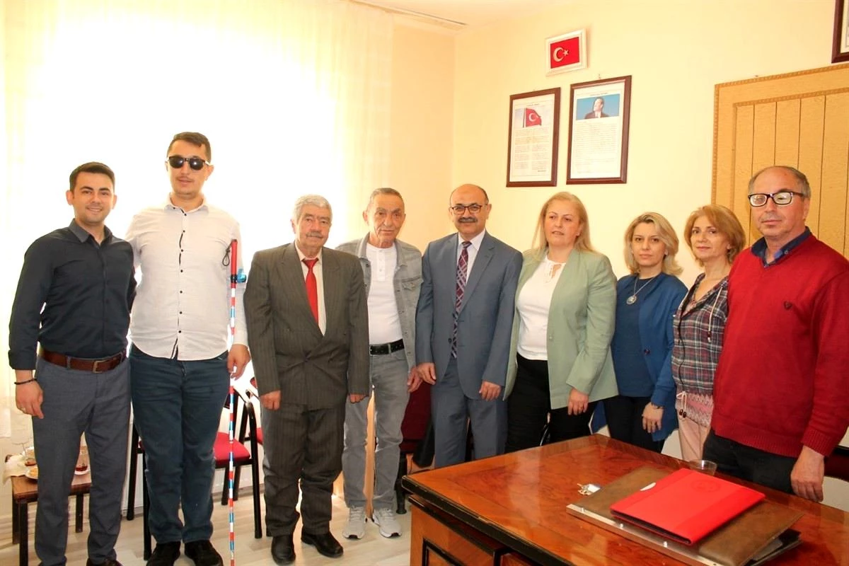 Vali Vekili Mustafa Güney\'den "Engelliler Haftası" ziyareti