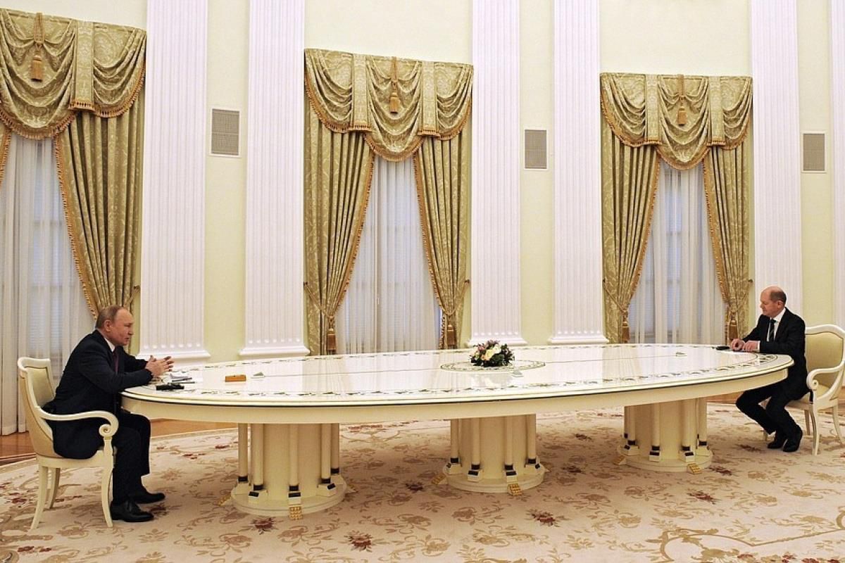 Almanya Başbakanı Scholz, Putin\'le 75 dakika görüştü