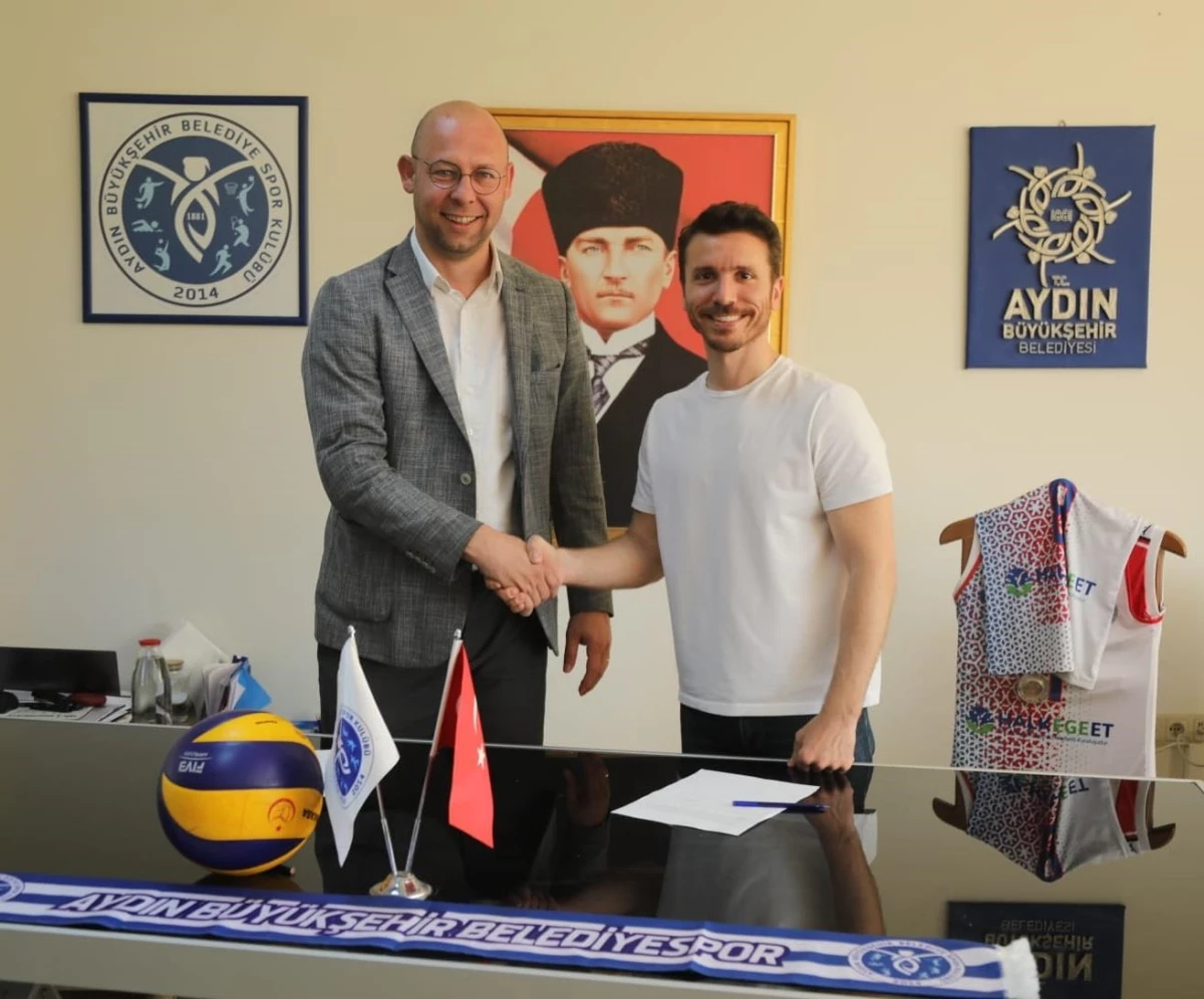 Aydın Büyükşehir Belediyespor Başantrenörü Hamurcu\'nun sözleşmesi 2 yıl uzatıldı