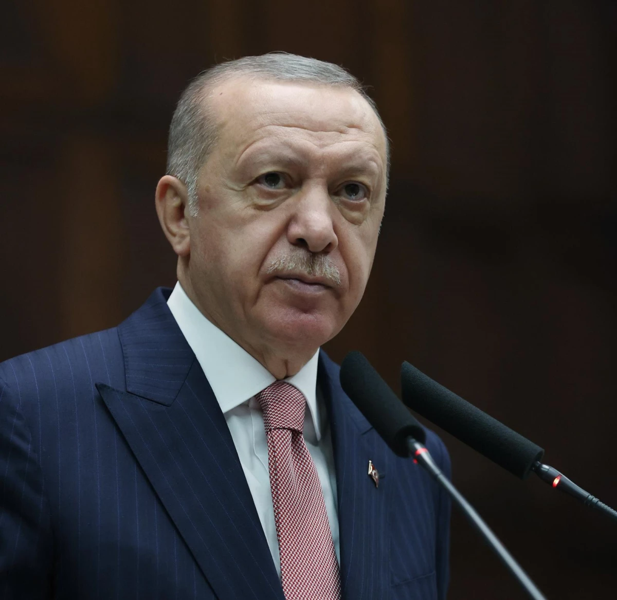 Cumhurbaşkanı Erdoğan, "Asırlar geçse de maalesef bu ülkenin gündemi ve tarafları hiç değişmiyor"