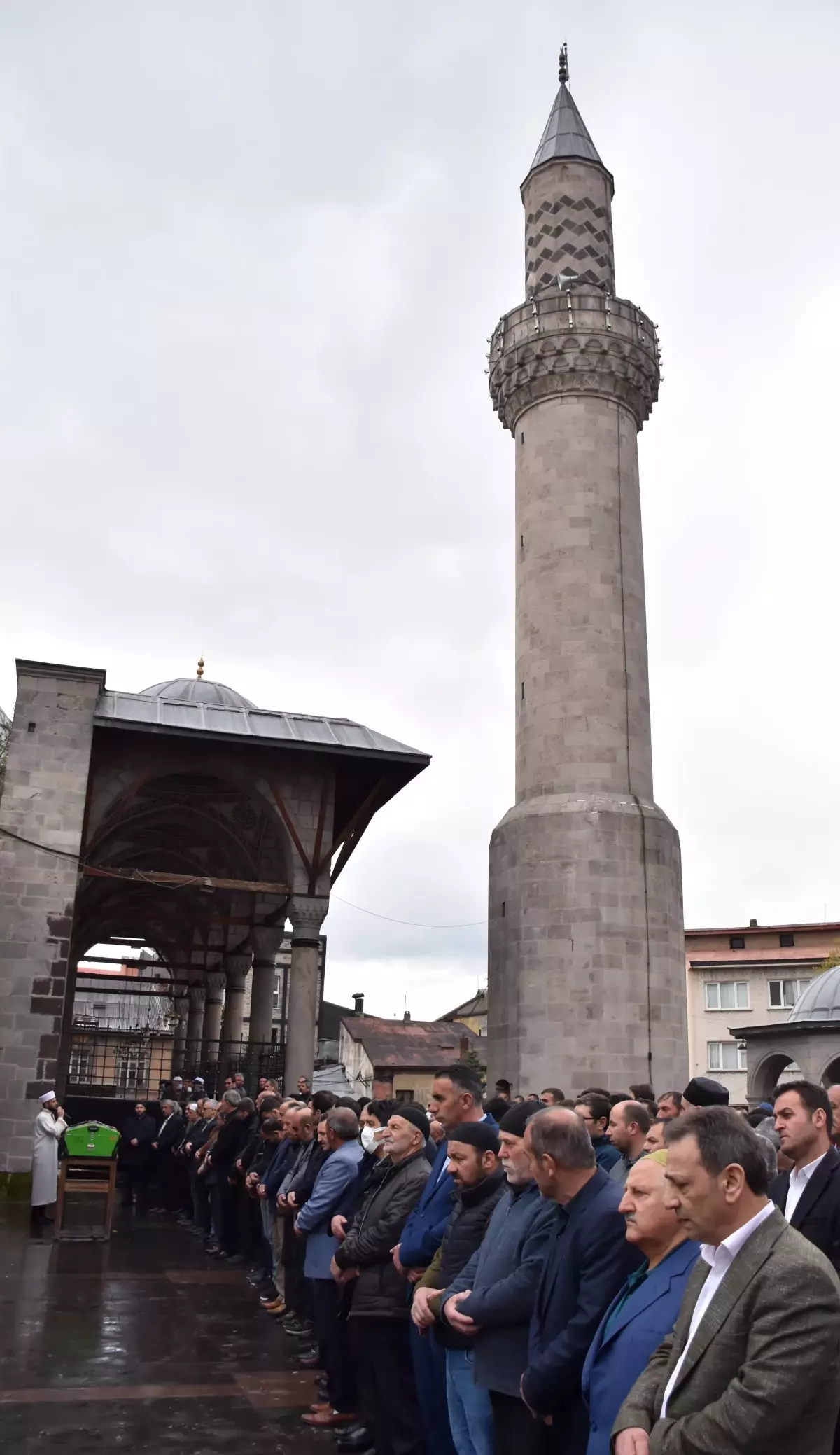Erzurum'da otomobilin çarpması sonucu ölen üniversite öğrencisi toprağa verildi
