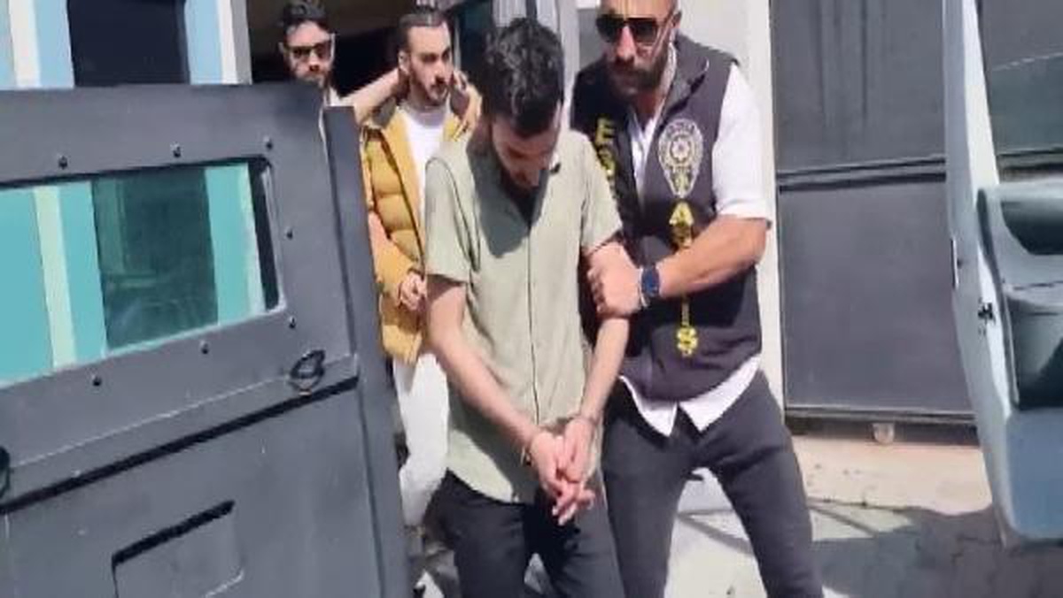 İSTANBUL ? ESENYURT\'TA, SAHTE KİMLİK OYUNU İLE IRAKLININ 4 BİN DOLARINI ALAN SAHTE POLİSLER DE IRAKLI ÇIKTI