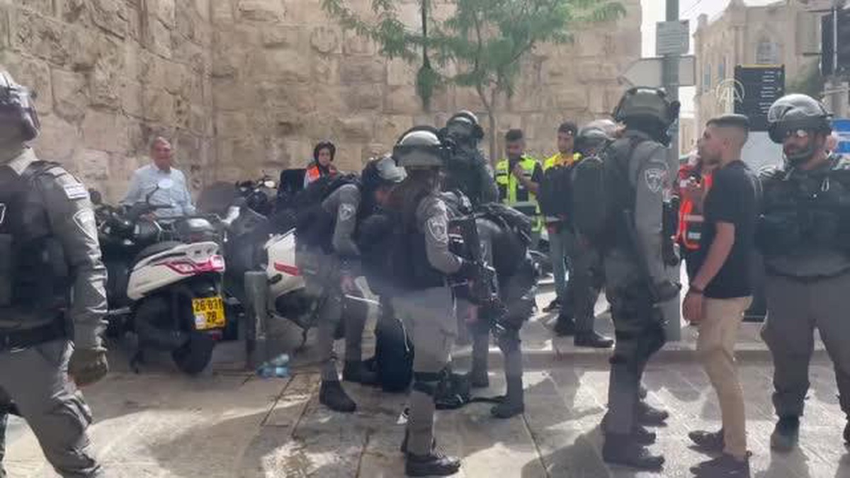 Son dakika haberleri: İsrail polisi Doğu Kudüs\'ün Eski Şehir bölgesine açılan Yeni Kapı\'da 1 Filistinli kadını gözaltına aldı