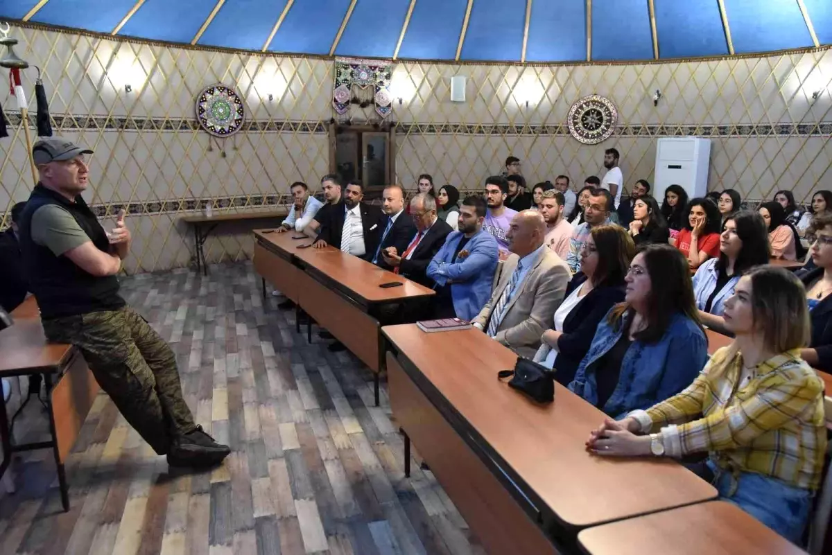 Kent Buluşmaları'nın konuğu Gazeteci Güven İslamoğlu oldu