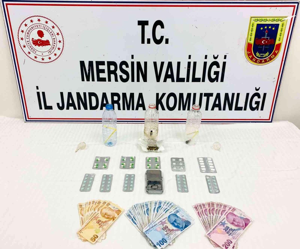 Mersin\'de 2 uyuşturucu satıcısı yakalandı