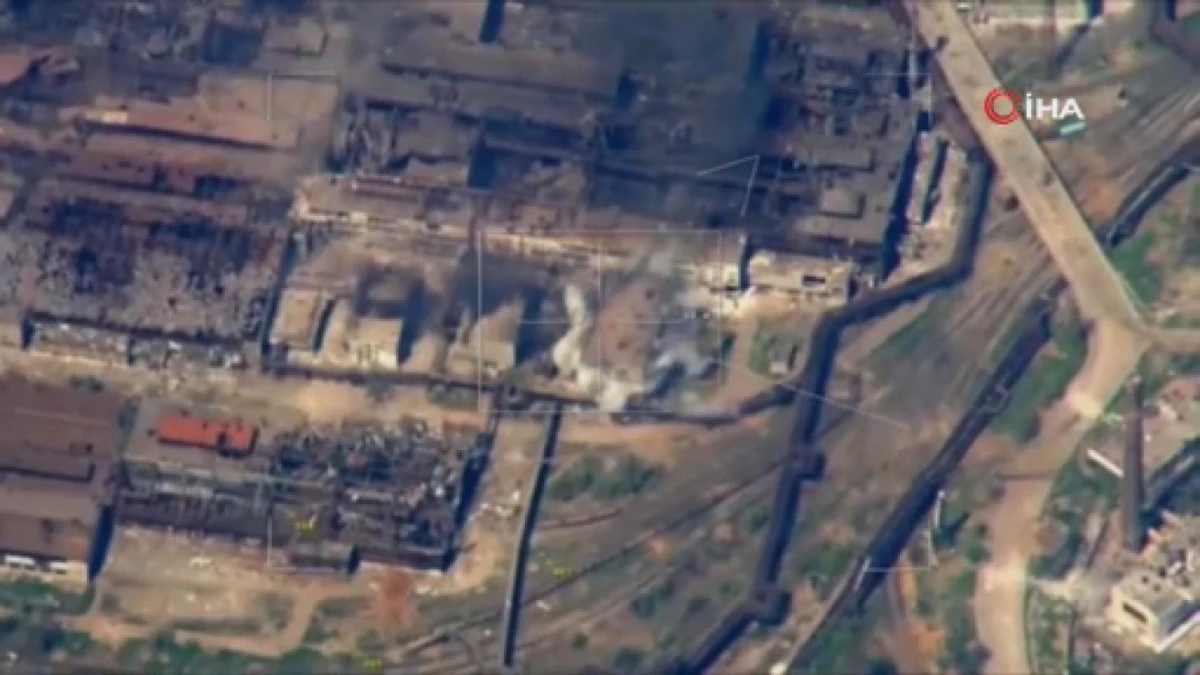 Son dakika! Rusya, Azovstal çelik fabrikasına hava saldırısını sürdürüyor