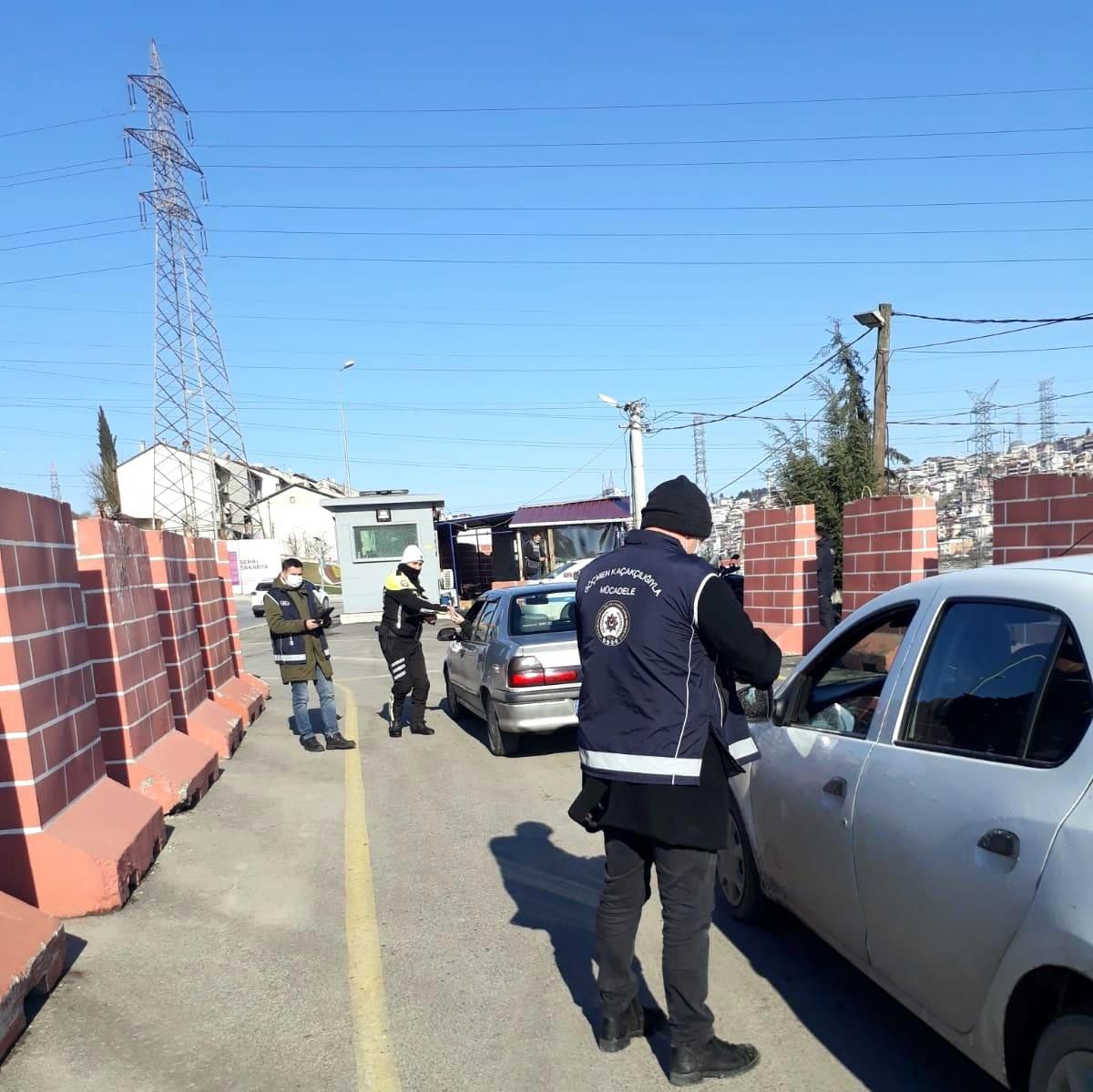 54 kaçak göçmen yakalandı