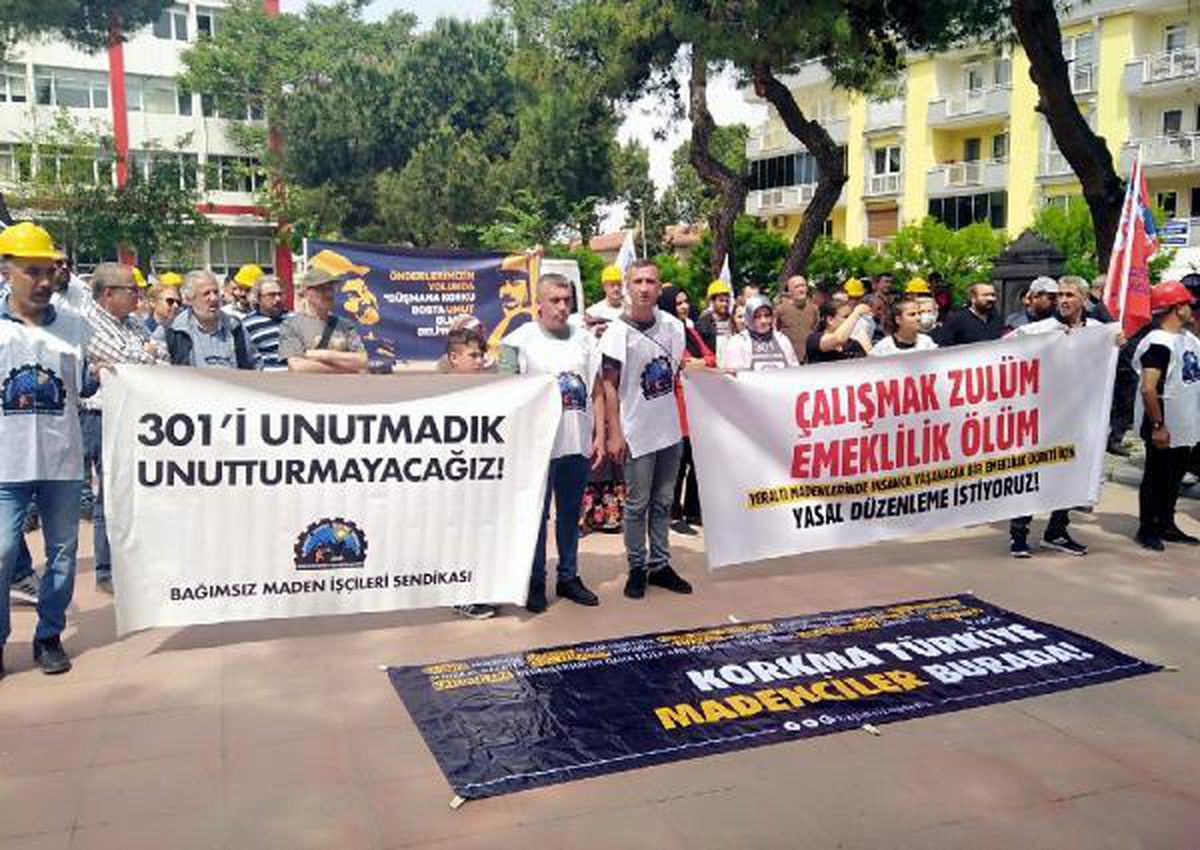 SOMA'DA HAYATINI KAYBEDEN 301 MADENCİ ANILIYOR
