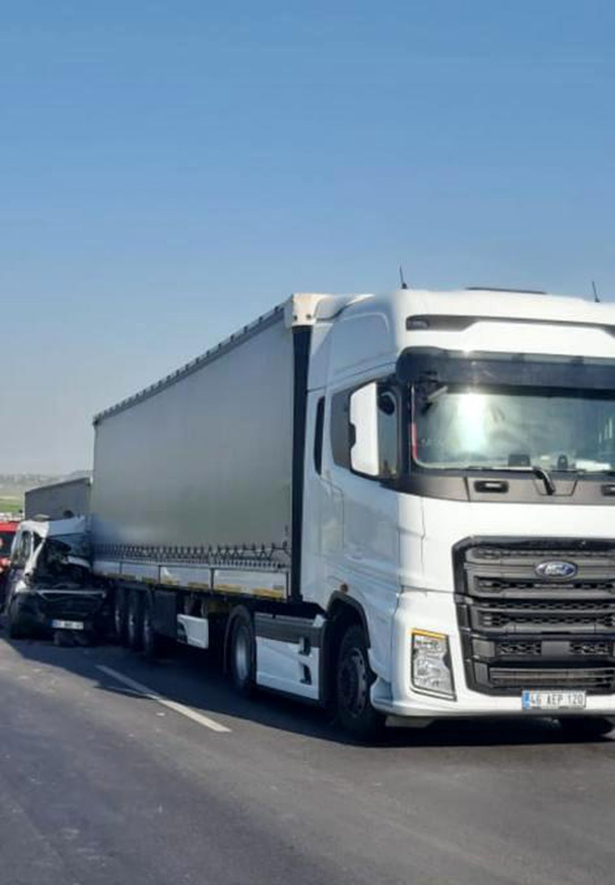 Son dakika 3. sayfa: Tarsus'taki kazada oto kurtarıcının sürücüsü hayatını kaybetti
