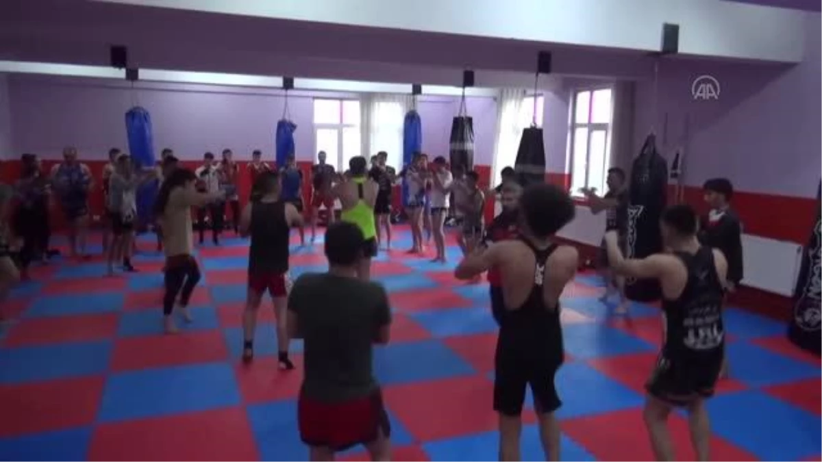 Uluslararası Muay Thai Kampı\'na 77 sporcu katıldı