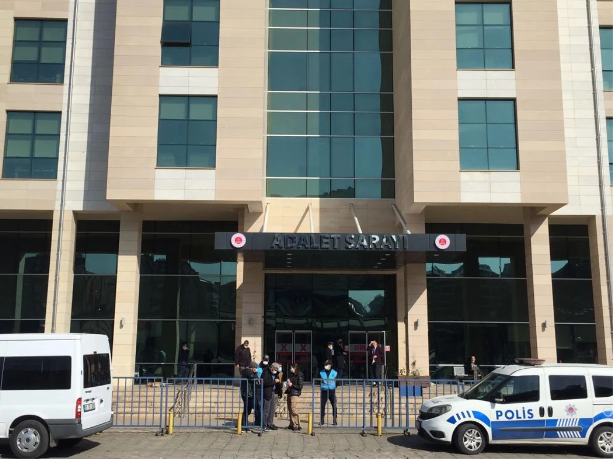 Yomra Belediye Başkanına Yapılan Silahlı Saldırıya İlişkin Dava, 3 Haziran\'a Ertelendi