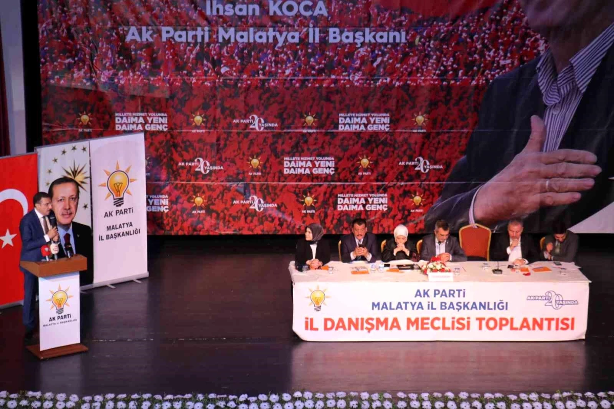 AK Parti " Daraltılmış İl Danışma Meclisi" toplantısı yapıldı
