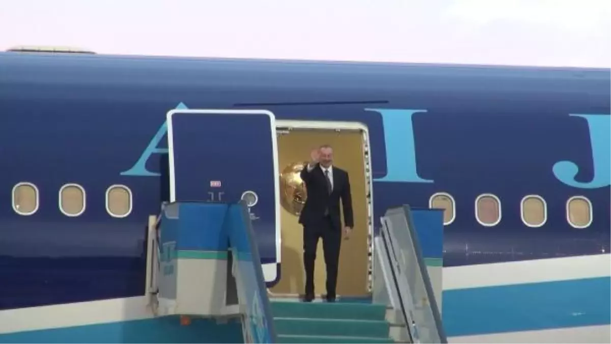 Cumhurbaşkanı Erdoğan, Azerbaycan Cumhurbaşkanı Aliyev ile çalışma yemeğinde bir araya geldi