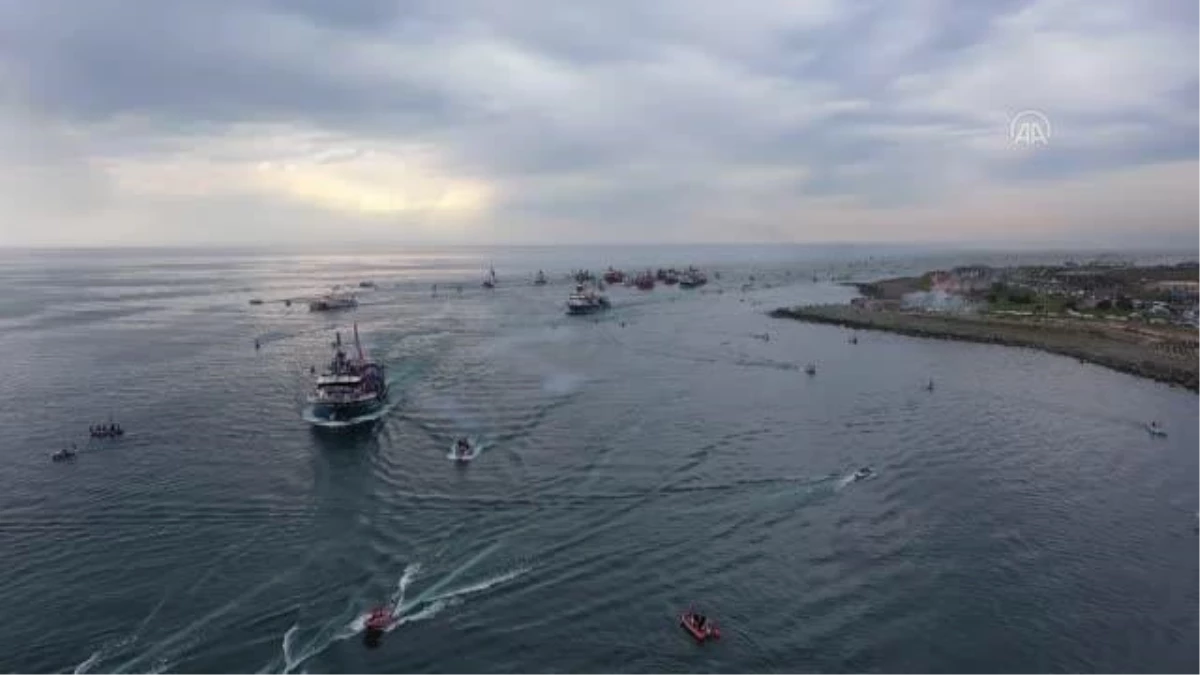 Drone - Trabzonspor kafilesi Trabzon Limanı\'na ulaştı