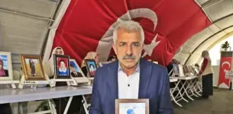 EVLAT NÖBETİNDEKİ BABA: 7 YIL 2 AY 4 GÜN OLDU, NETİCE ALAMADIK