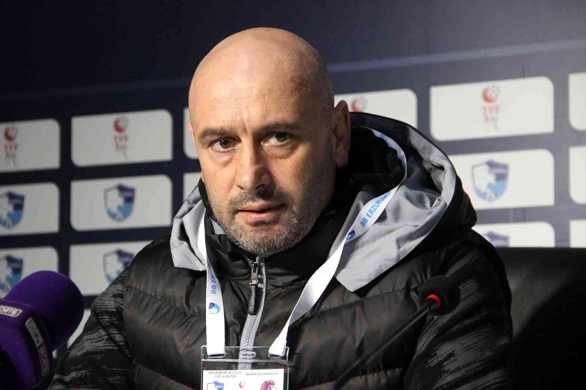 Muzaffer Bilazer: 'Bütün hakemler bize köy takımı muamelesi yapıyor'