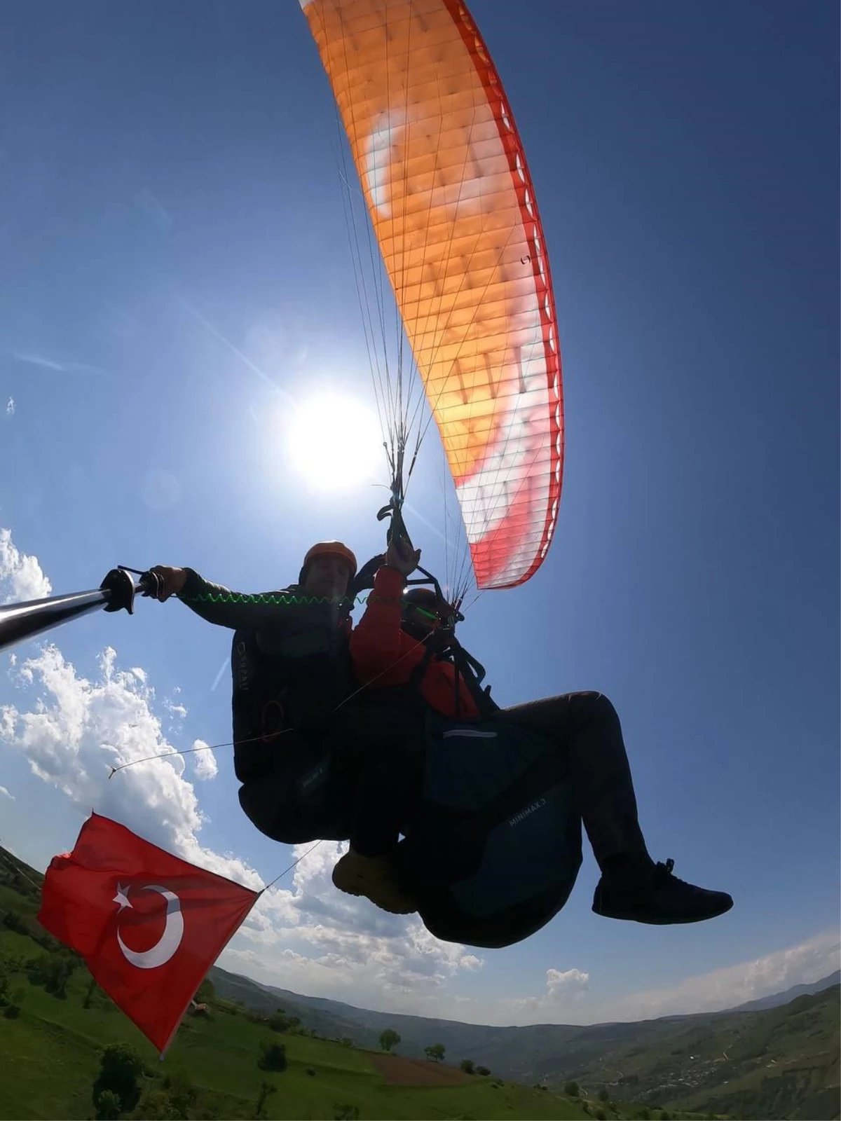 Samsun\'da "19 Mayıs" dolayısıyla yamaç paraşütü gösterisi düzenlendi