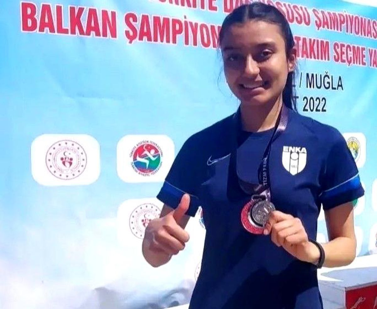 Simavlı milli atlet Sıla Ata, Balkan Şampiyonu oldu