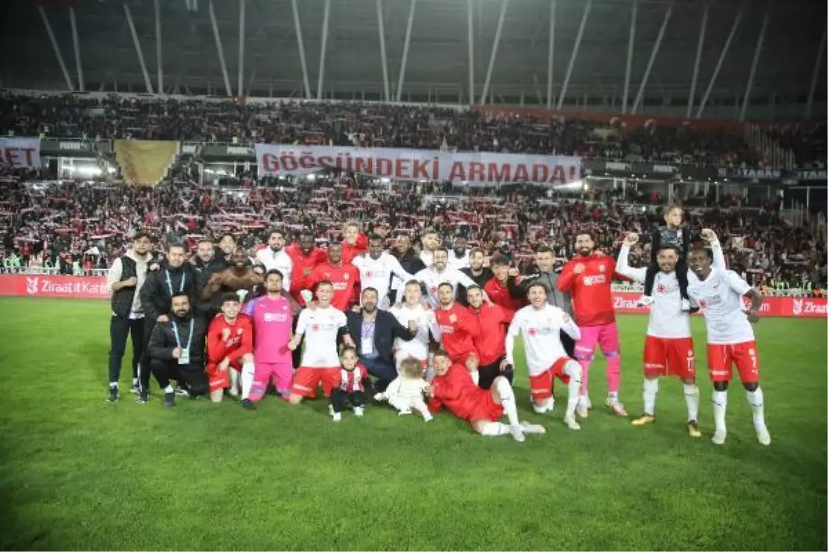 Sivasspor taraftarına final için otobüs desteği