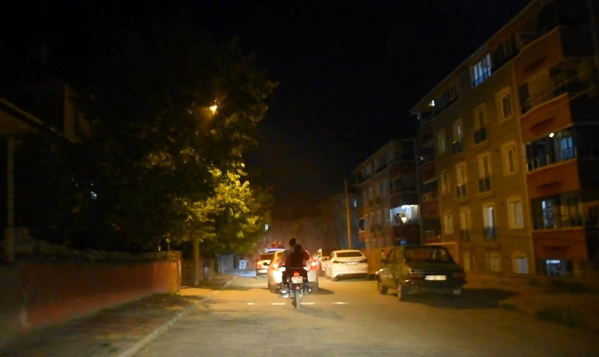 Tosya\'da esrarengiz patlama sesi paniğe neden oldu
