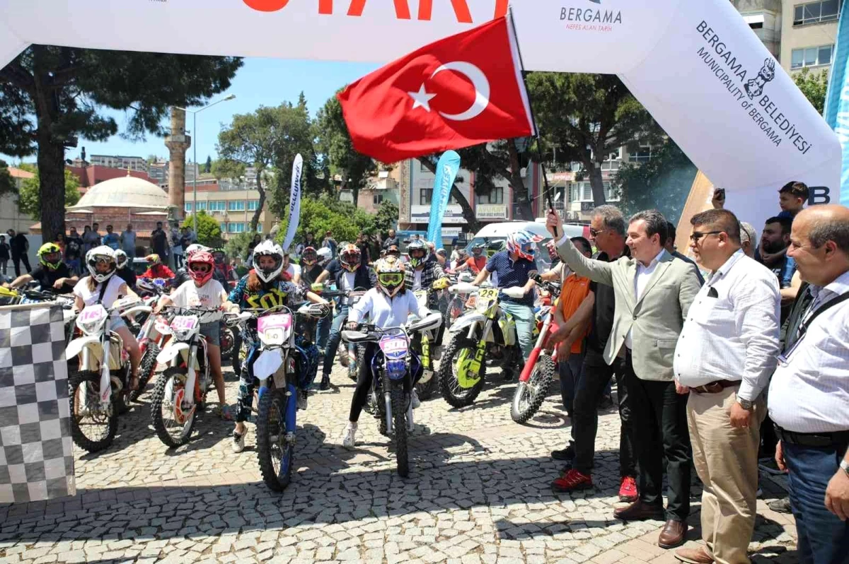 Türkiye Enduro ve ATV Şampiyonası Bergama\'da start aldı