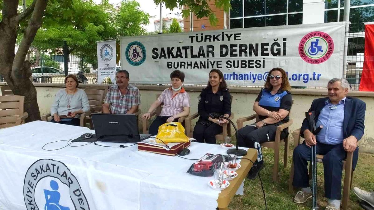 Burhaniye\' de engellilere polis ziyareti