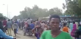 Çad'da Fransa karşıtı protesto