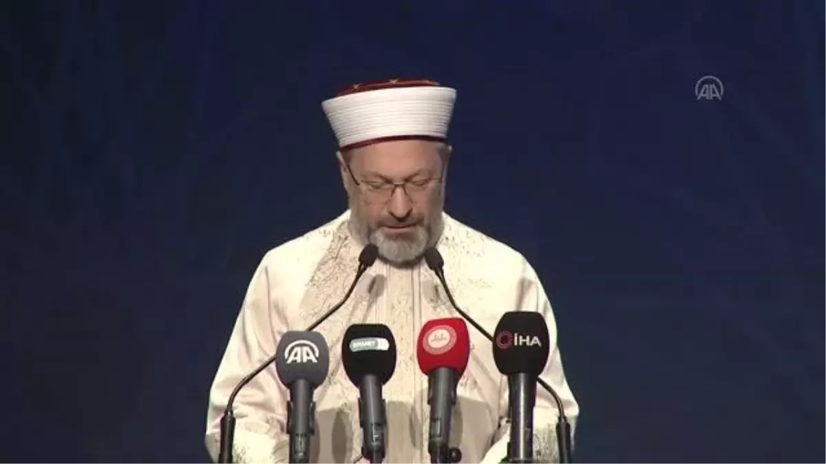 Diyanet İşleri Başkanı Erbaş, Diyanet Bursları Mezuniyet Programı\'na katıldı