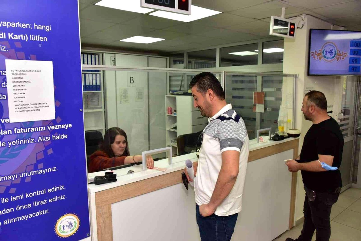 Emlak, çevre temizlik ile ilan ve reklam vergilerini haftanın 7 günü ödenecek
