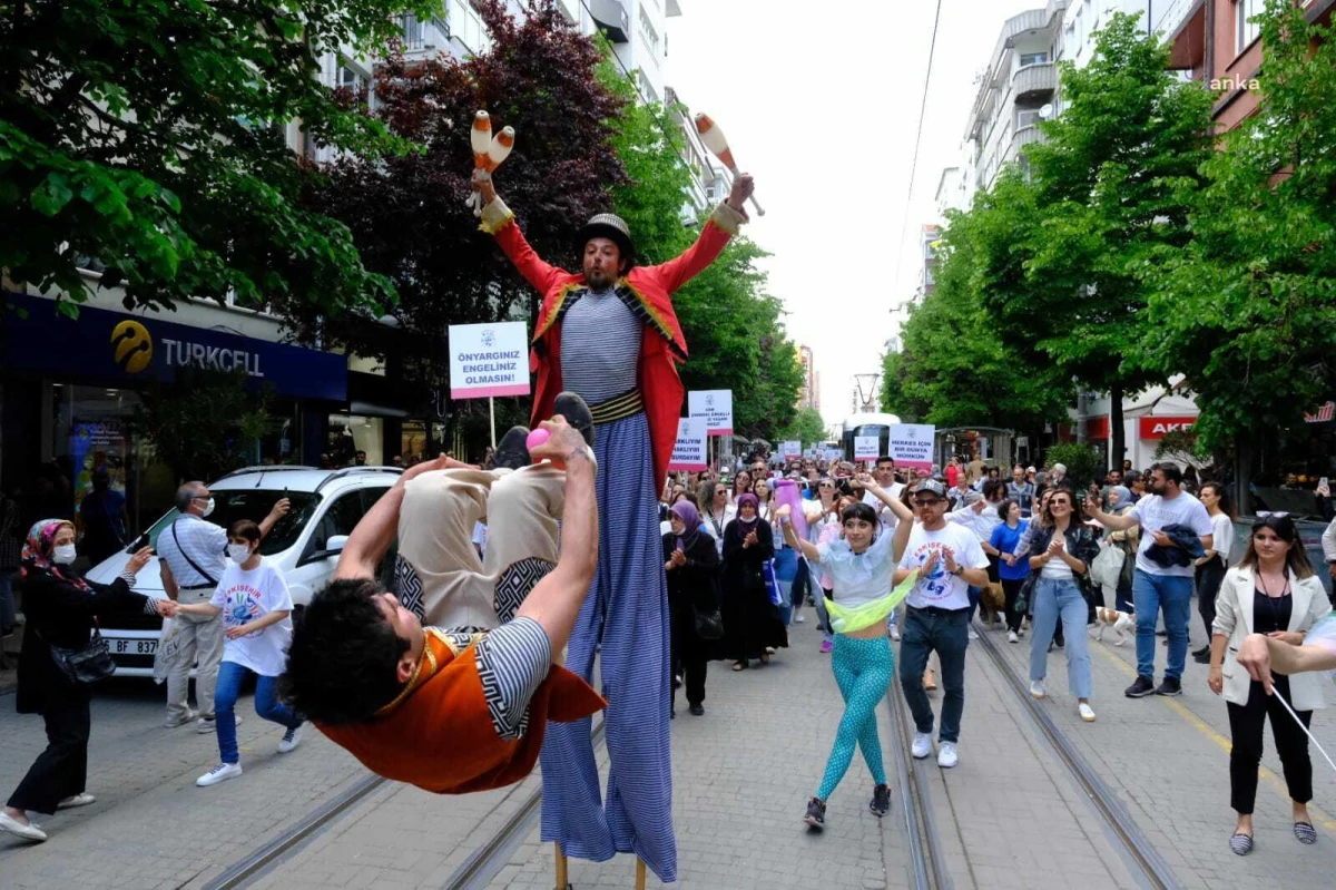Eskişehir Büyükşehir Belediyesi\'nden Engelsiz Sokak Festivali