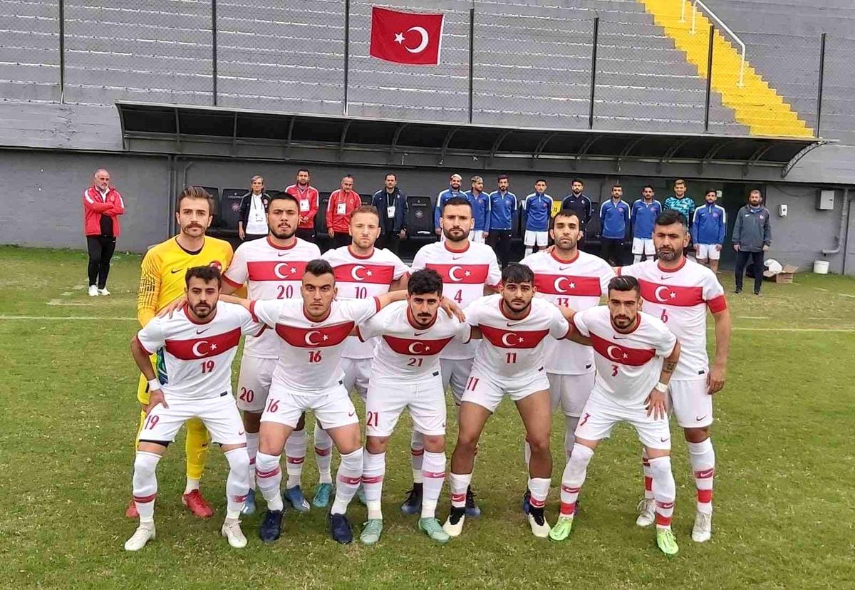 Son dakika... İşitme Engelliler milli takımı bronz madalya kazandı