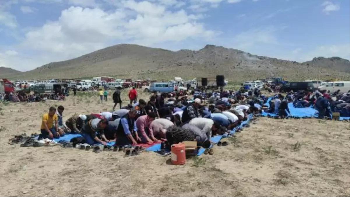 Konya'da yağmur duası yapıldı