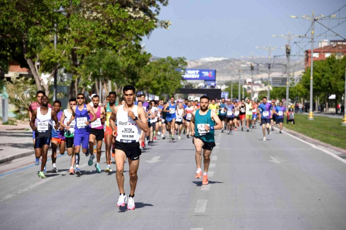 Konya\'da yarı maraton coşkusu