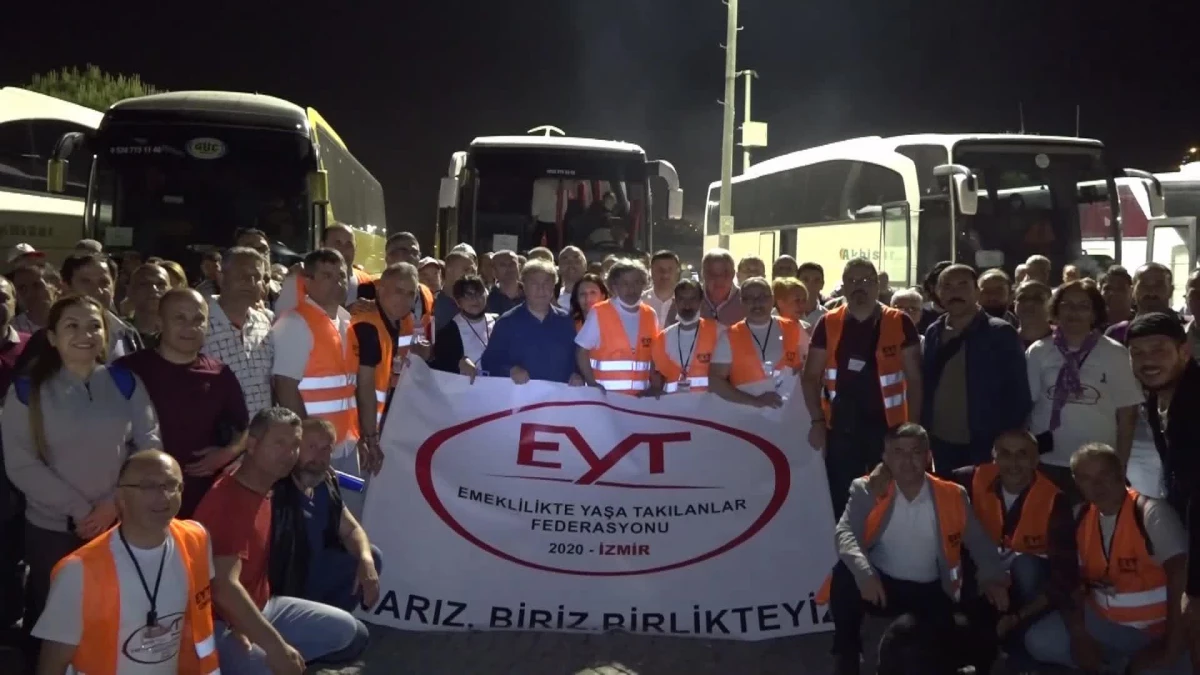 Miting İçin İzmir\'den İstanbul\'a Giden Eyt\'lileri Bornova Belediye Başkanı Uğurladı
