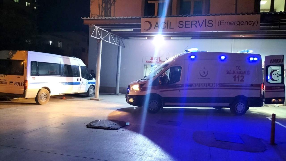 Osmaniye\'de kamyonetin altında kalan çocuk hayatını kaybetti