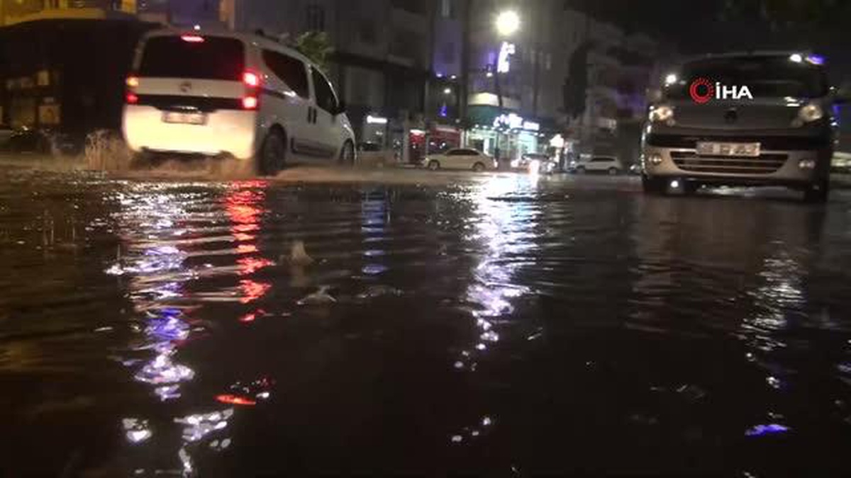 Şanlıurfa\'da sağanak yağış etkili oldu