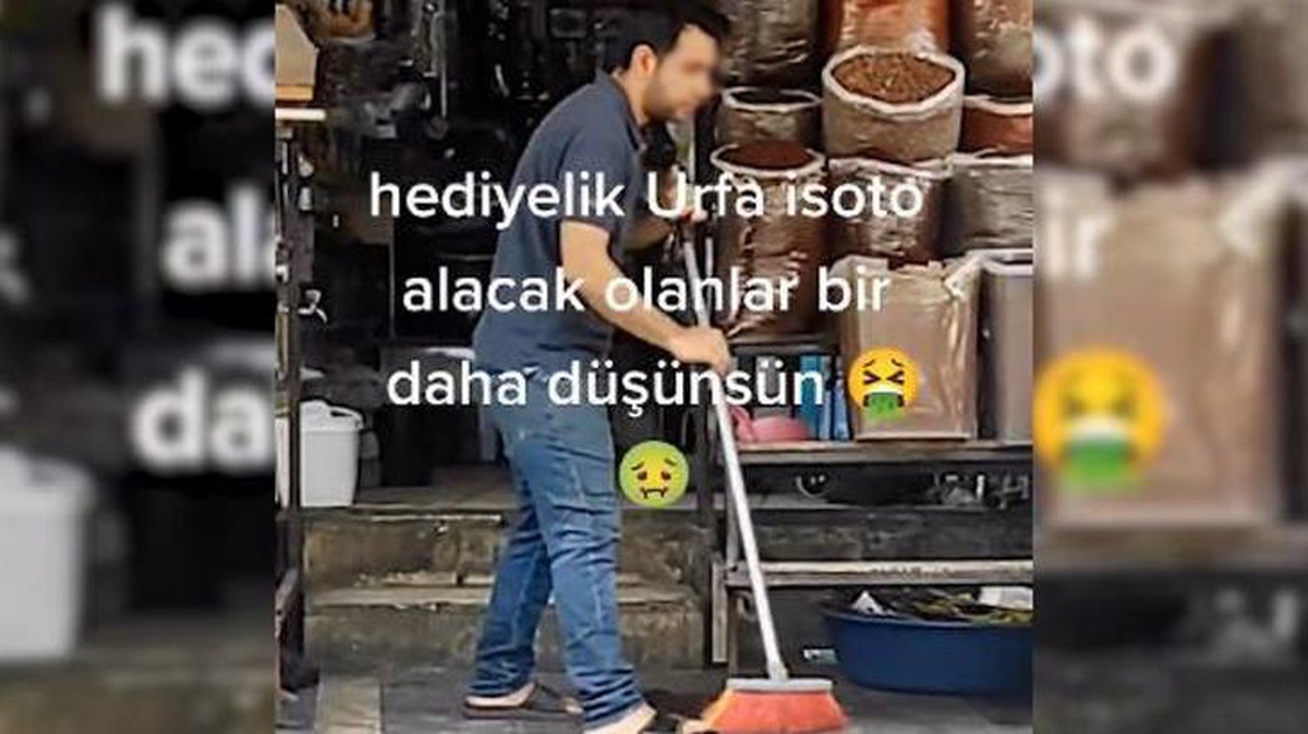Yere dökülen pul biberleri toplayıp satan esnafa 8 bin 500 lira para cezası kesildi