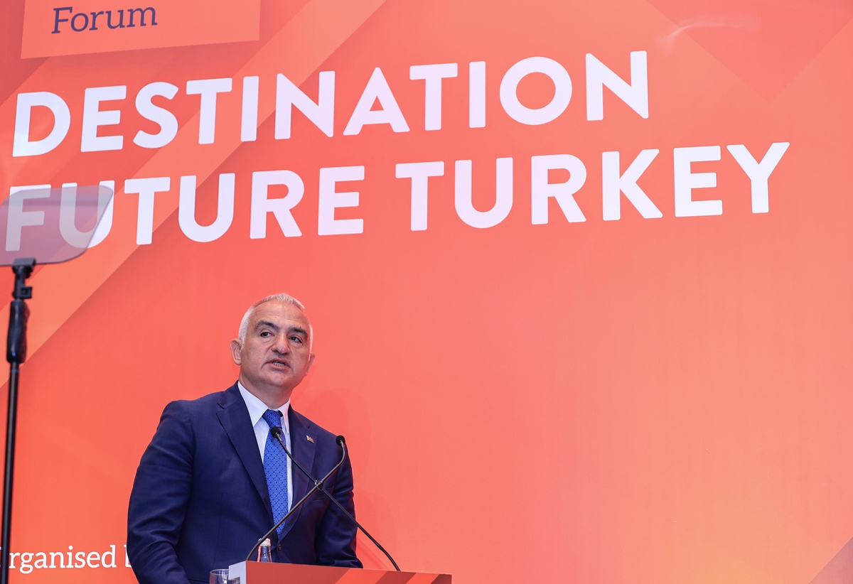 BAKAN ERSOY YENİKAPI\'DA YENİ BİR PORT İÇİN ÇALIŞMALARA BAŞLANDI