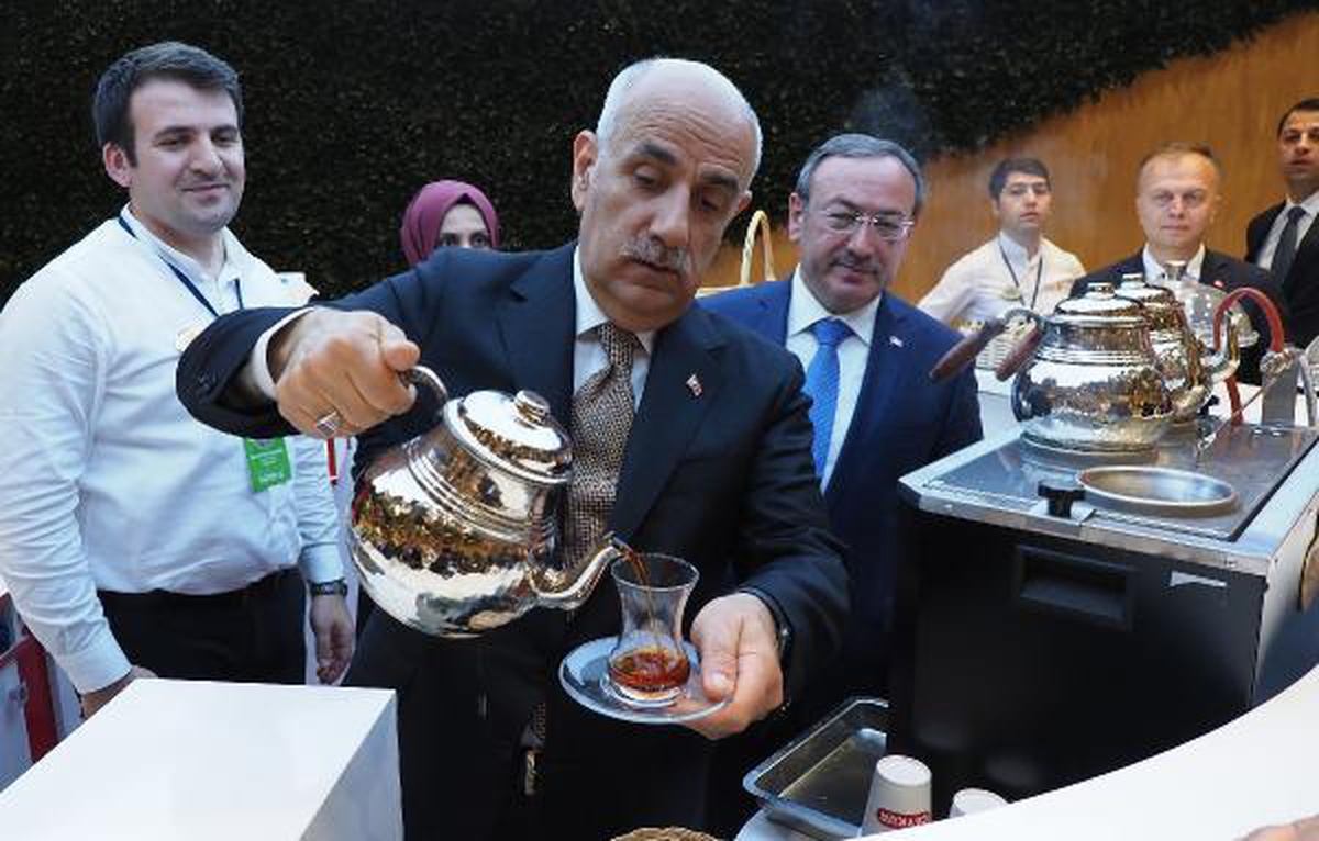 BAKAN KİRİŞCİ: \'ÇAY KANUNU\'NDA ÜRETİCİLERİMİZİ MUTLU EDECEK AŞAMADAYIZ