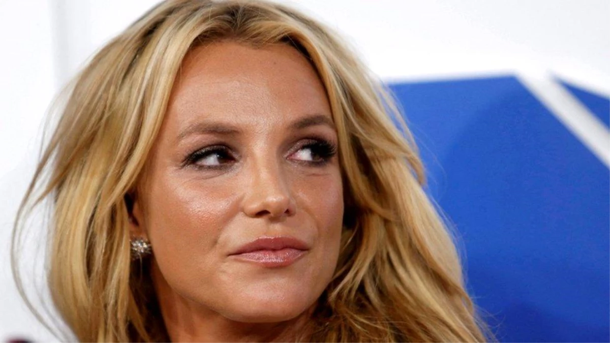 Britney Spears kısa süre önce duyurduğu hamileliğinin "düşükle sonlandığını" açıkladı
