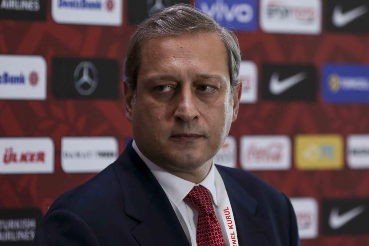 Burak Elmas: "Haziran ayında yapılacak olan seçimde de aday olmayacağımı açıklıyorum"