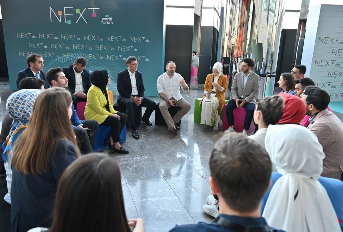 Dünyaca Ünlü Genç İsimleri Bir Araya Getiren 'NEXT by TRT World Forum' Geniş Katılımla Gerçekleşti