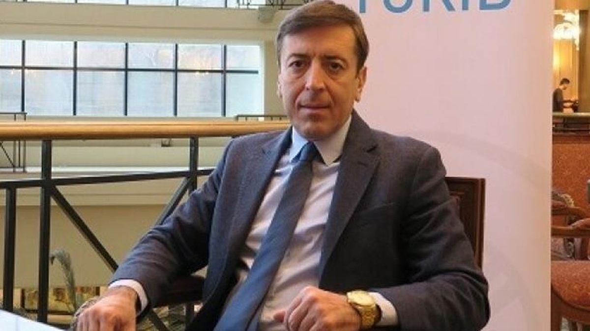 Galatasaray\'da Fırat Develioğlu, başkan adaylığından çekildi: Gerekli sahayı açmak adına bu kararı aldım