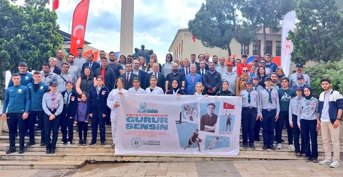 Gençlik Haftası coşkuyla başladı